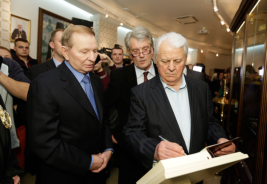 Президенти України Леонід Кравчук, Леонід Кучма та Віктор Ющенко